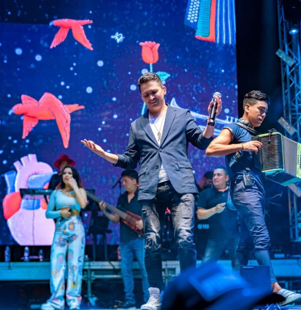 Jorge Celedón Con Sus éxitos En Las Fiestas De Lagoagrio En Ecuador 1424